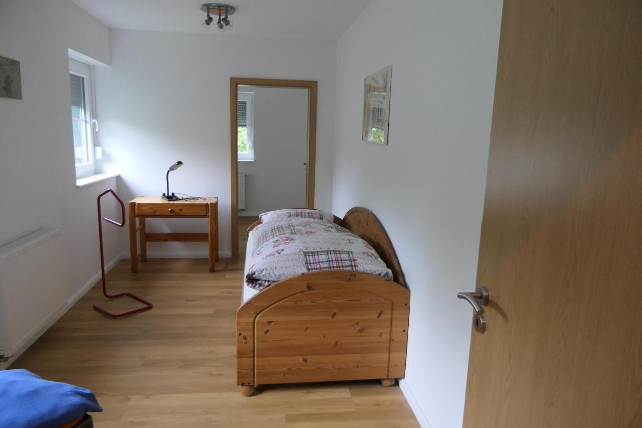 Ferienwohnung Weideglueck Osten Bagian luar foto