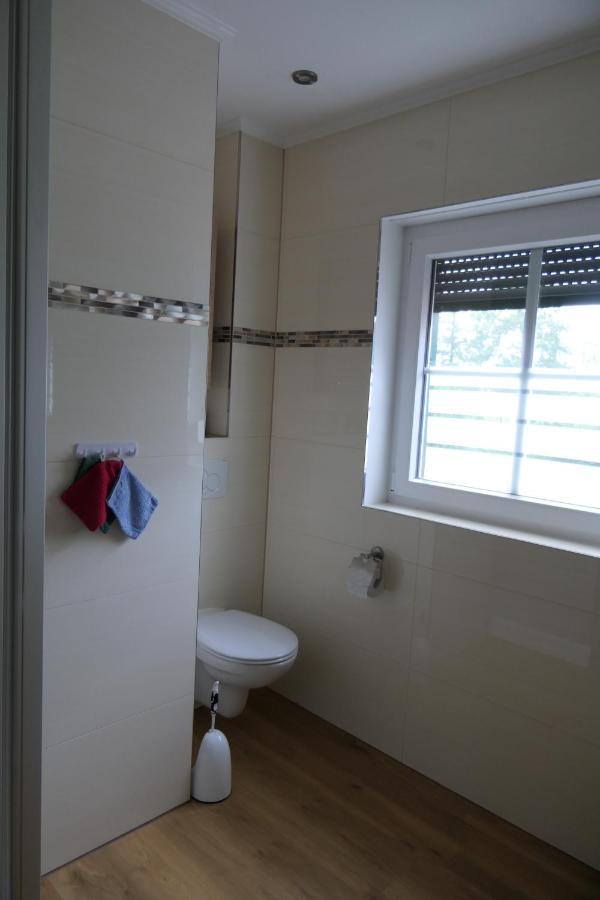 Ferienwohnung Weideglueck Osten Bagian luar foto